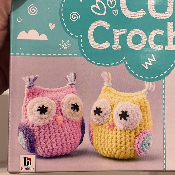 Too Cute Crochet Learn How to Crochet Kit - Picture 7 of 9